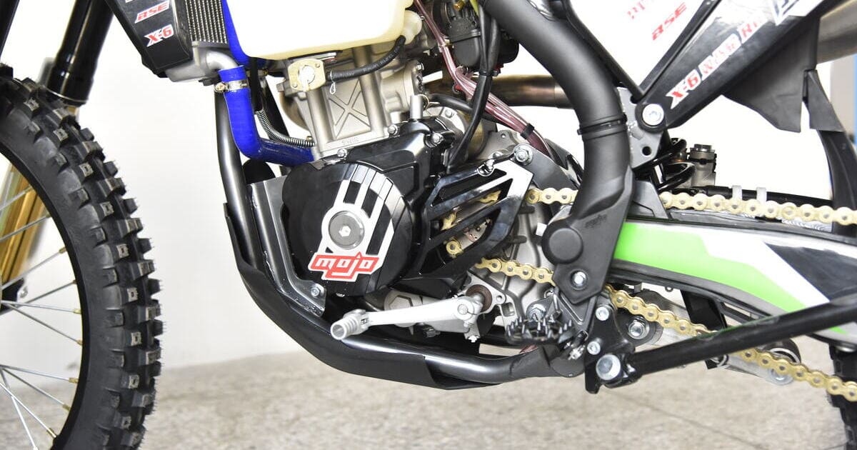 2 Stroke vs 4 Stroke Dirt Bike Which is Better? Bosuer